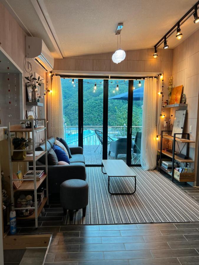 Us On Earth Guesthouse Danyang Dış mekan fotoğraf